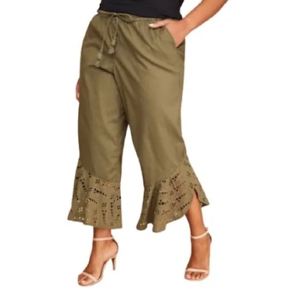 Lane Bryant Eyelet Ruffle Capris
